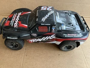 Traxxas Slash 2WD Brushless RC - Picture 1 of 14