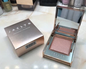 Jaclyn Cosmetics ~ Iluminador de luz de acento en Awestruck ~ Nuevo en caja - Imagen 1 de 10