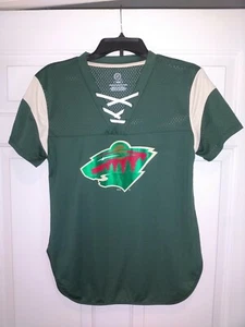 New NWT Minnesota Wild Hockey Jersey Style Shirt Women's Medium Green - Picture 1 of 5