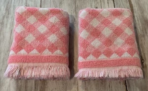 2 Pink White Plaid Check Bath Towels Fringe All Cotton Gingham Vtg JC Penney MH - Picture 1 of 11