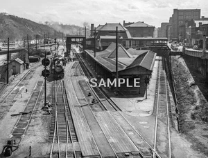 1943 Lynchburg Virginia RAILROAD STATION 11 8.5X 11 PHOTO - Picture 1 of 1