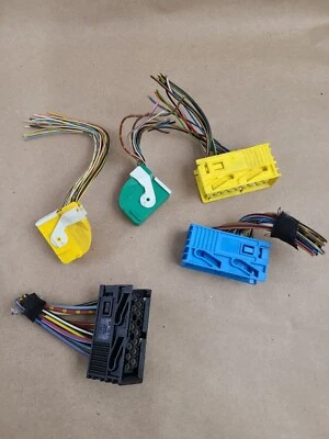 1995- 1998 OEM BMW E36 318i 318ti 325i Z3 Passenger Side Module Harness Pigtails - Image 1 of 4