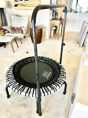 JumpSport 350 Series 39" Trampolín y Manillar con Bungees Ajustables, Negro Foto 1 de 4