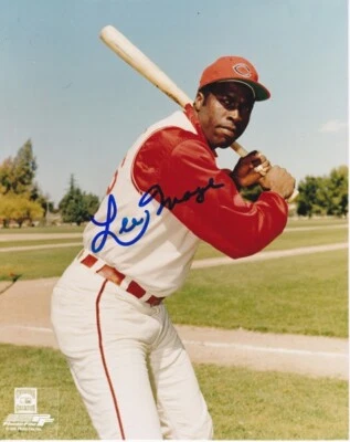 Lee Maye Signed - Autographed Cincinnati Reds 8x10 inch Photo Deceased 2002 - Image 1 of 2