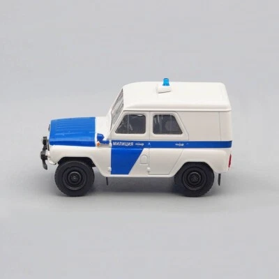 Coche diecast azul-blanco policía UAZ-469 modelo 1:43 ALM04WBu Foto 1 de 3