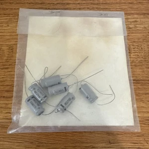 Lot Of 6 Vintage Illinois Capacitor 25T100 Type T Qpp MFD 25 Volts - Picture 1 of 3