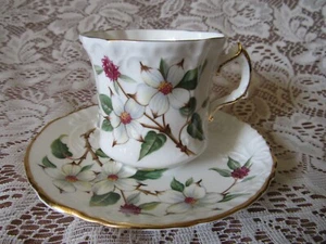 Plato de taza de té Hammersley floral con madera para perros # H77 - Imagen 1 de 12