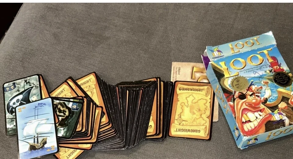 Loot The Plundering Pirate Card Game Complete Gamewright Reiner Knizia 2005 Box - Image 1 of 1