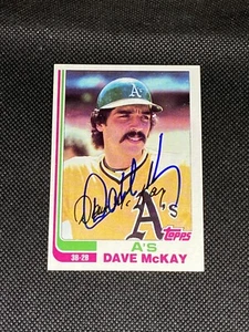 Dave McKay Oakland Atletics 1982 Topps #534 ~ Certificado de autenticidad - Imagen 1 de 3