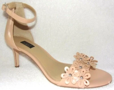 NEW G.I.L.I. GLIONA NUDE FLORAL ANKLE STRAP SANDALS 6 M - Image 1 of 4