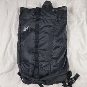 Mochila REI Flash18 negra mochila ultraligera senderismo rutas de viaje al aire libre - Imagen 1 de 10