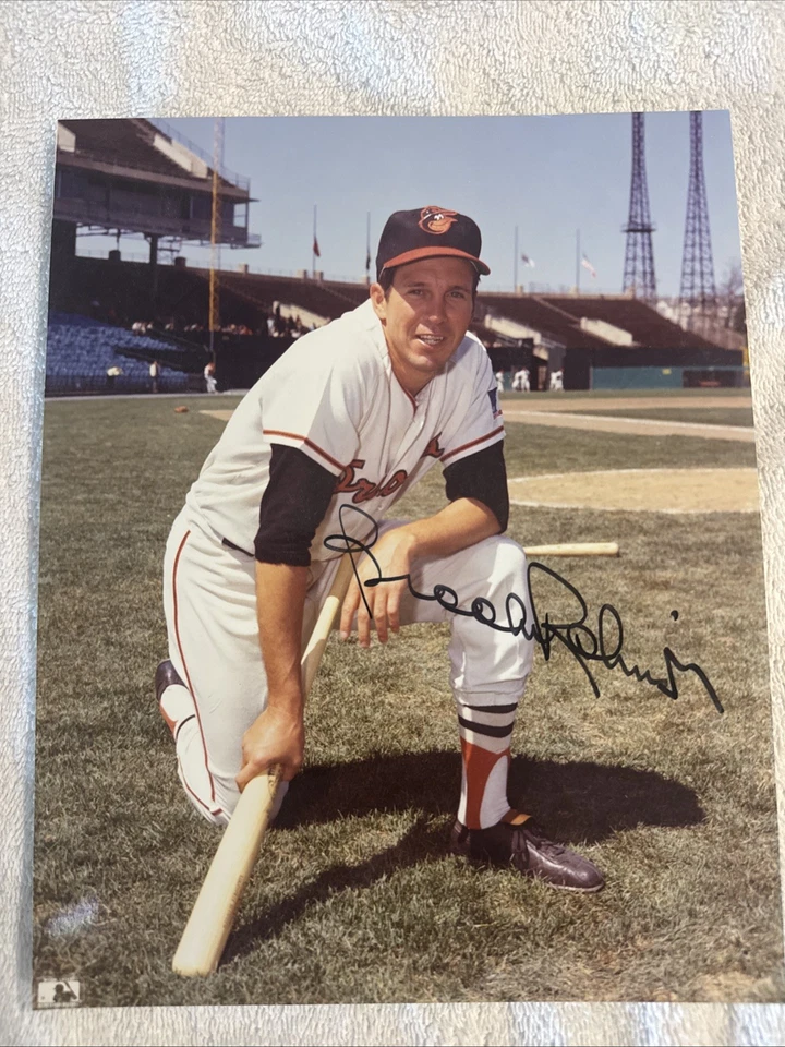 Brooks Robinson Baltimore Orioles Signed 8x10 Baseball Photo HOF - Image 1 of 1