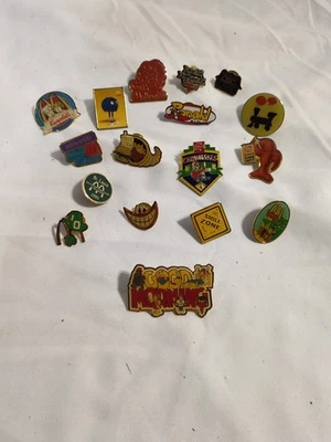 Group Of Early To Mid 90's McDonald Employee Pins. Ronald Mcdonald Pins Includ. - Image 1 of 4
