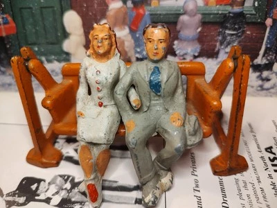 Manoil Man & Woman On Kilgore Lawn Swing - Image 1 of 3