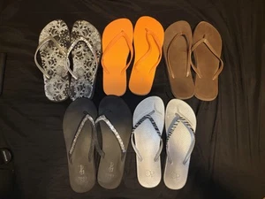 5 Flip Flop Sandals Silver Blk Glitter Large 9 10 Old Navy OP Tru Brown Orange - Picture 1 of 15