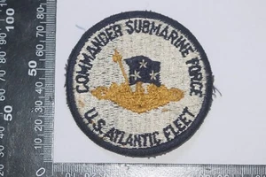 INSIGNIA DE TELA PARCHE DE LA FUERZA SUBMARINA COMANDANTE DE LA FLOTA ATLÁNTICA DE LA MARINA DE EE. UU. - Imagen 1 de 2