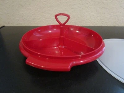 VINTAGE TUPPERWARE RED SUZETTE 608-4 - Image 1 of 2