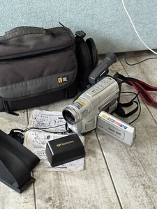JVC GR-SXM250U Super VHS-C Camcorder 600x Video Camera Bundle Transfer - Tested - Picture 1 of 17