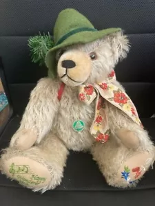 Max Hermann Musical Mohair Gelenk spielt ""Happy Wanderer"" Teddybär #9612 - Bild 1 von 8