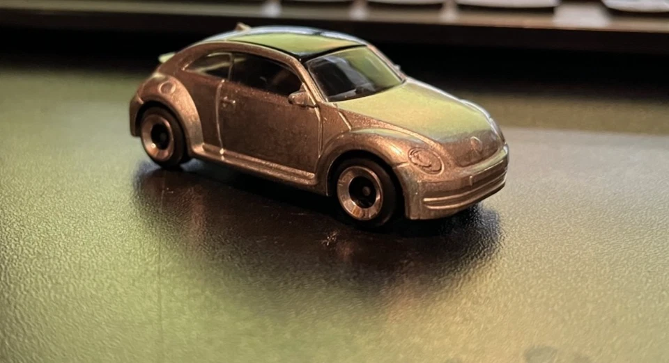Hot Wheels 2025 - VW Beetle Zamac - plateado - paquete múltiple excluido - suelto Foto 1 de 1