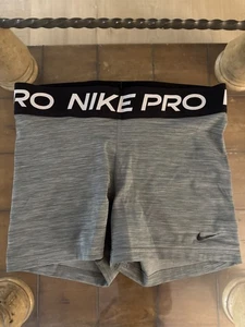 Nike Pro Shorts Damen Medium grau schwarz Dri-Fit Kompression Sport Training - Bild 1 von 5