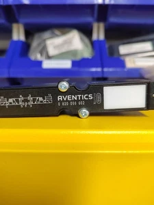 1PCS NEW 820056602 Solenoid directional valve - Picture 1 of 4