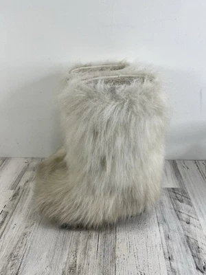 Pajar Lara Cream Goat fur boot Size 9 - Image 1 of 4