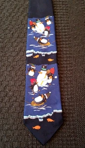 Hallmark Yule Krawatte Weihnachten Schneemann und Pinguine Krawatte Made in America - Bild 1 von 5