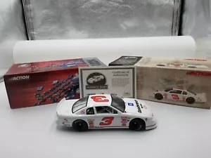 Dale Earnhardt Jr #3 GM Goodwrench Service 1997 White Monte Carlo 1:24 1 of 1416 - Picture 1 of 9