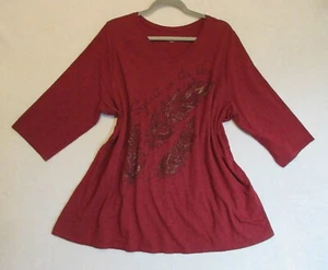 Catherines T Shirt Woman Plus Sz 1X Red Feather Graphic V Neck 3/4 Sleeve Tunic - Picture 1 of 10