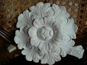 Stucco Stuckrosette 100-118 - blumiger Antik Stil 19,5 cm - Rosette aus Stuck - Picture 1 of 4