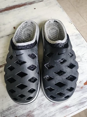 Nike Air Rejuven8 318924-001 Sandalias Negras Toboganes Mules Talla 9  Foto 1 de 4