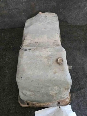 Oil Pan LINCOLN & TOWN CAR 80 81 82 83 84 85 86 87 88 89 90 - Image 1 of 2