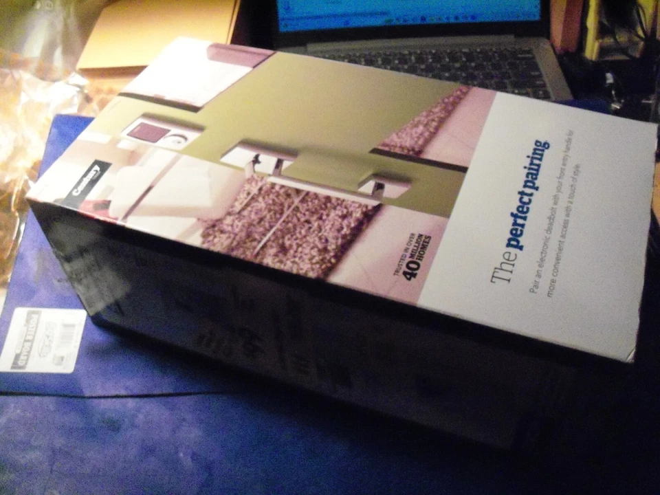 Schlage Greenwich FE285 GRW 716 SAC GRW Entry Door Handleset in Aged Bronze - Изображение 1 из 1