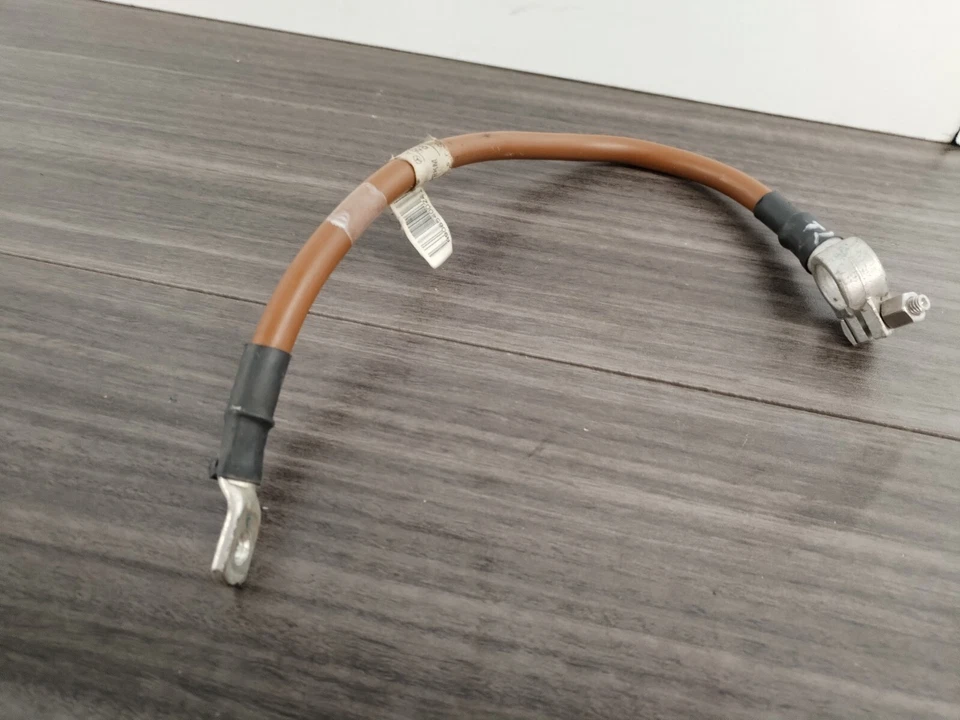 Correa de puesta a tierra de batería Mercedes-Benz Sprinter 2015 A9065400241  Foto 1 de 4