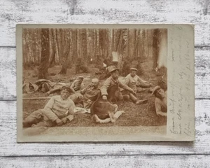 AK 1915 Soldaten 1. WK Militaria Lager Wald Uniform Foto Militär Feldpost alt - Picture 1 of 2