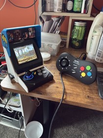 SNK Neo Geo Mini Console with 40 games - TESTED WORKS perfectly extra pad incd 