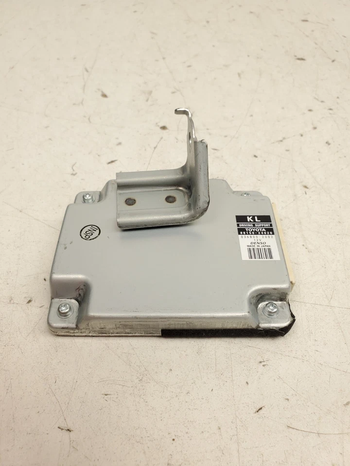 Módulo de apoyo a la conducción Lexus RC350 2015-2019 88150-24020 OEM Foto 1 de 4