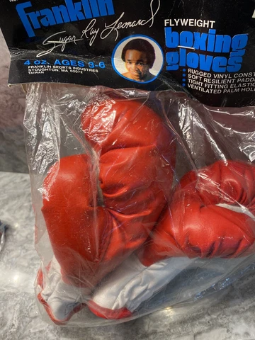 New In Package Franklin Sugar Ray Leonard Flyweight Boxing Gloves Factory Sealed Cover