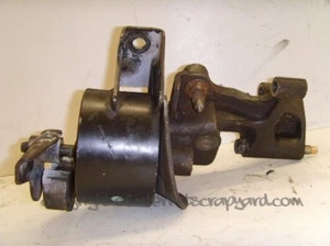 Nissan Almera Tino 1.8 00-06 Engine Mount with bolt - Picture 1 of 1