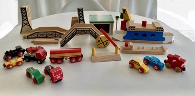 LOTE BRIO Trem Transporte de Madeira Ferry Barco Ponte Motor Caminhão Guindaste de Madeira LEIA - Imagem 1 de 4