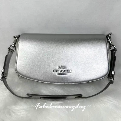 Bolso de hombro Coach Andrea en cuero liso perlado/plata clara CW023 Foto 1 de 4