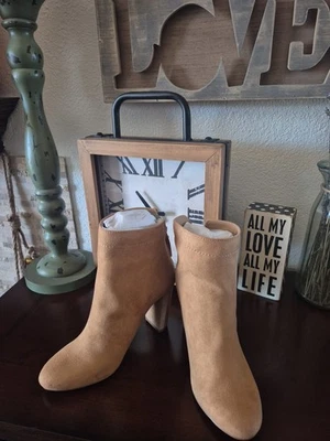 Cupid Women's Beige Ankle Boots Size 5.5 - Image 1 of 4