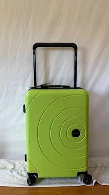 Travelers Club Platinum Hard Case 26" Medium Luggage Suitcase Lime Green - Image 1 of 4