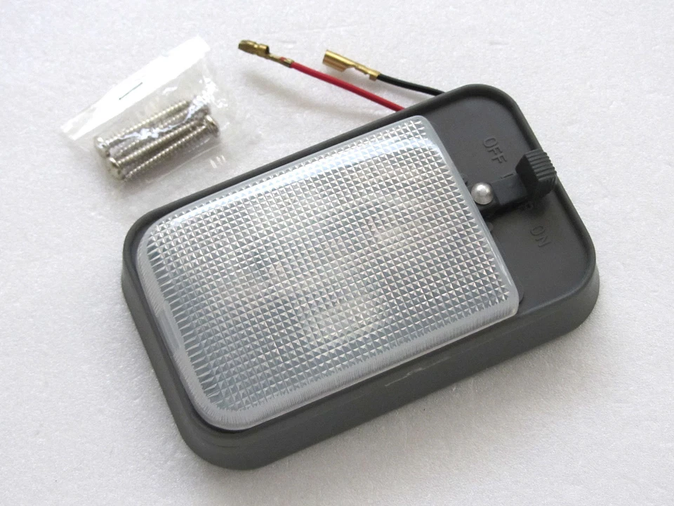 TOYOTA CELICA TA22 TA23 RA20 COROLLA KE25 KE30 TE27 KE70 KE75 INTERIOR LIGHT - Image 1 of 1