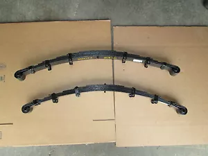 Pair New Rear Leaf Springs Austin Healey 3000 100-6 BN4 BN6 BN7 BT7 1956-1963 - Picture 1 of 2