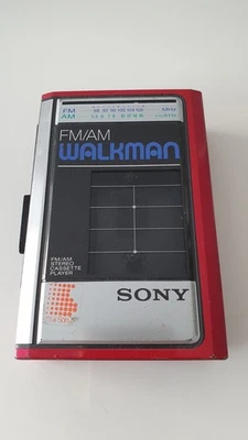 Sony Walkman WM-F31, Rosso, senza coperchio vano batteria. - Immagine 1 di 4