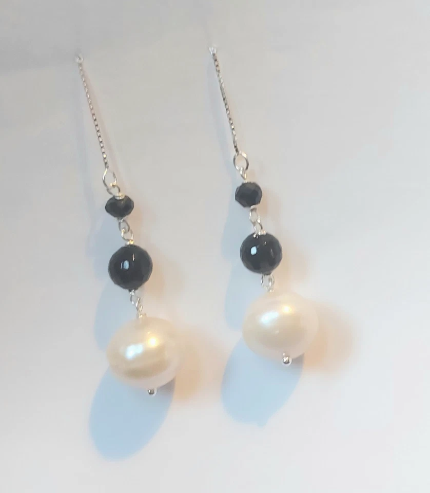 Orecchini in argento 925 con onice sfaccettata, spinello nero e perle barocche  - Immagine 1 di 4