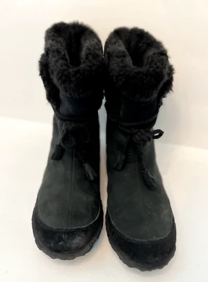 Cushe Fireside WP Boots Women's Size 9 Black Nubuck Leather Faux Fur Waterproof - Image 1 of 4