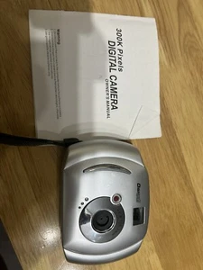 DigiGr8 300k Pixels Digital Camera - Spares Or Repairs - Picture 1 of 8